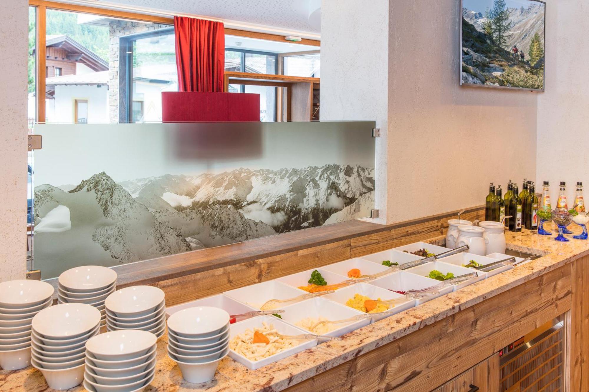 Genusshotel Alpenblick Langenfeld Bagian luar foto